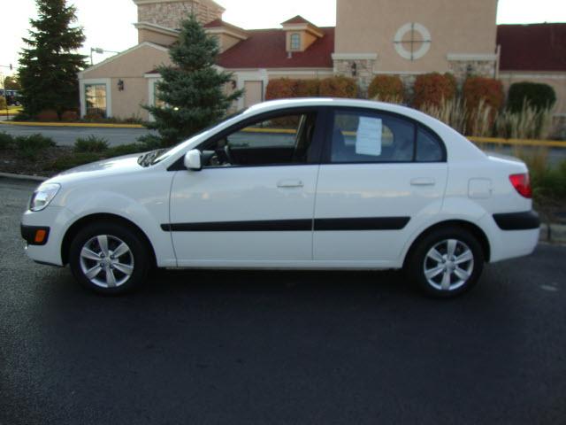 Kia Rio 2009 photo 1