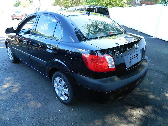 Kia Rio 2009 photo 4