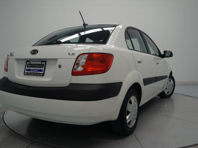 Kia Rio 2009 photo 2