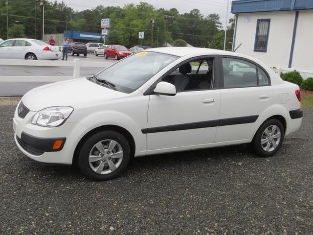 Kia Rio 2009 photo 19