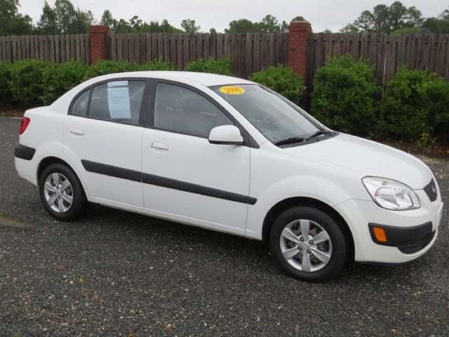 Kia Rio 2009 photo 20