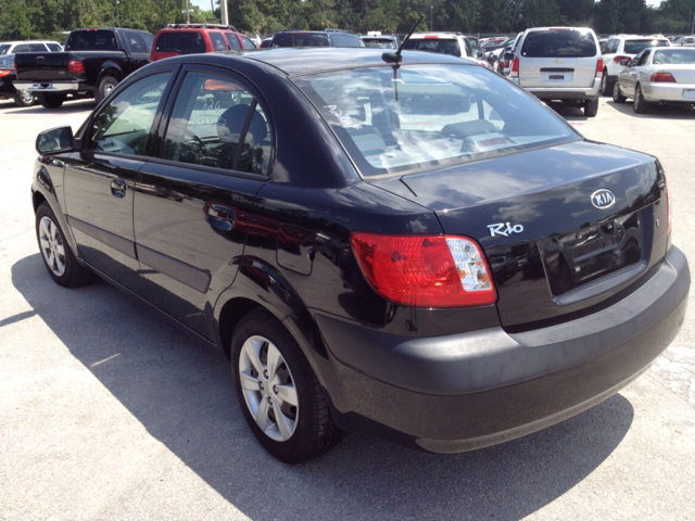 Kia Rio 2009 photo 3