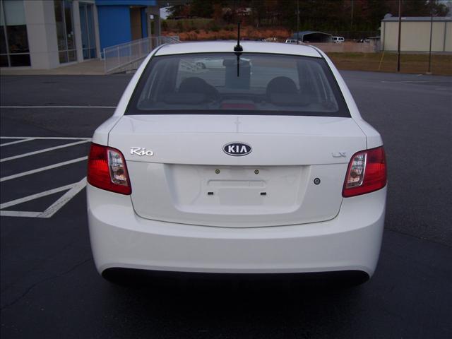 Kia Rio 2010 photo 3