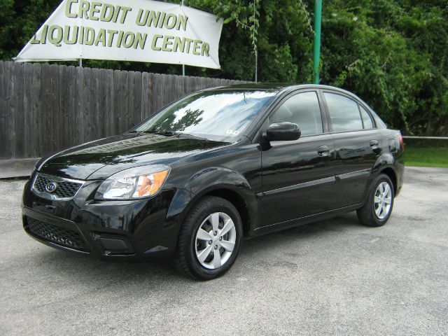 Kia Rio 2010 photo 1