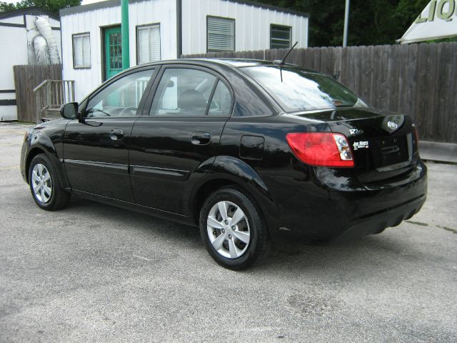 Kia Rio 2010 photo 5