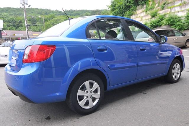 Kia Rio 2010 photo 2