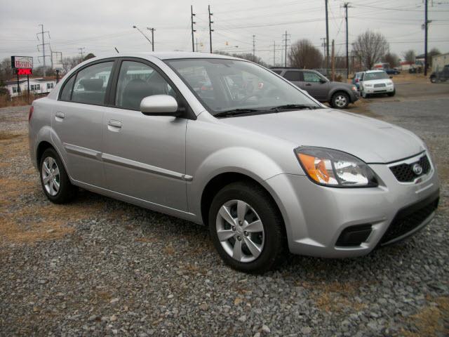 Kia Rio Elk Conversion Van Sedan