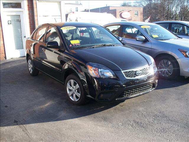 Kia Rio Elk Conversion Van Sedan