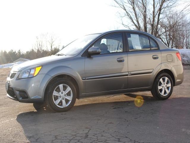 Kia Rio Elk Conversion Van Sedan