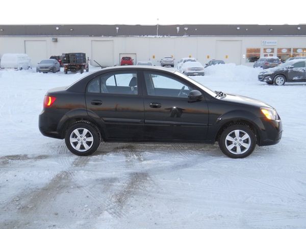 Kia Rio 2011 photo 2