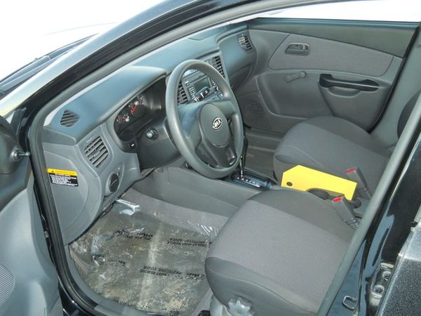 Kia Rio 2011 photo 5