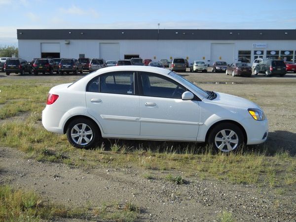 Kia Rio 2011 photo 2