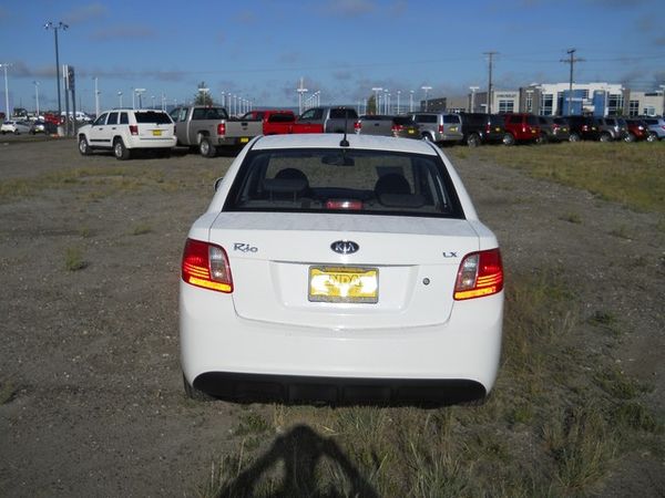 Kia Rio 2011 photo 3