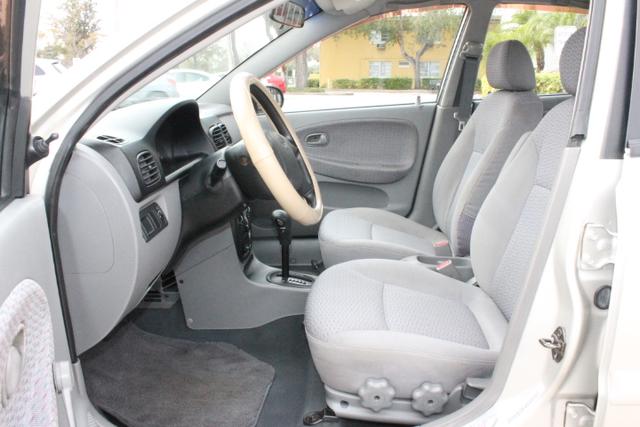 Kia Rio 2011 photo 4