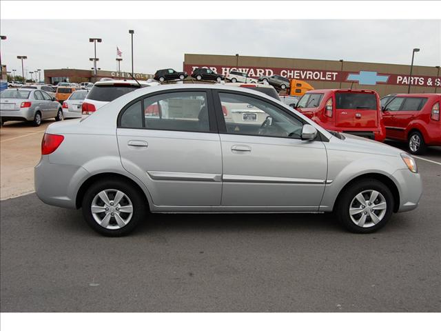 Kia Rio 2011 photo 1