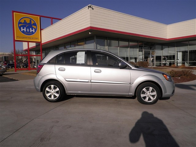 Kia Rio 2011 photo 1