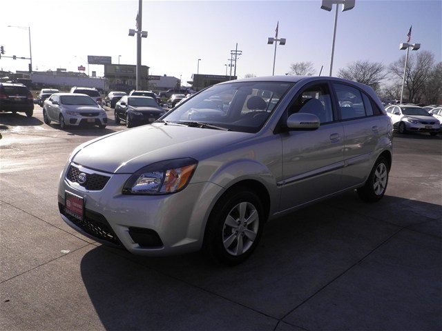 Kia Rio 2011 photo 4