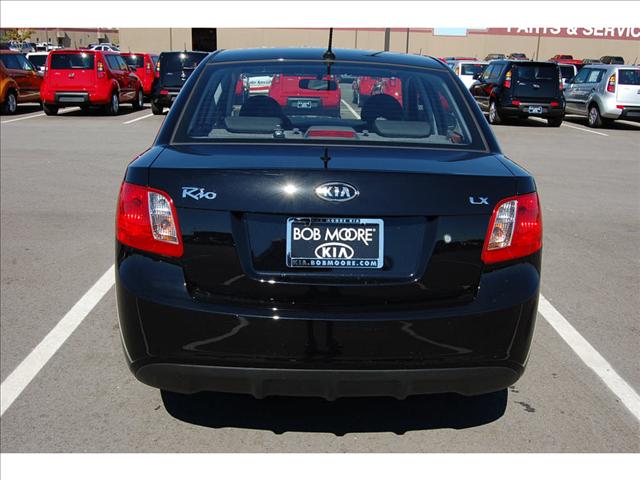 Kia Rio 2011 photo 3