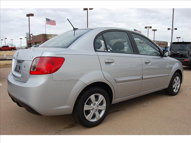 Kia Rio 2011 photo 2