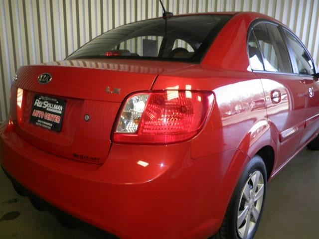 Kia Rio 2011 photo 4