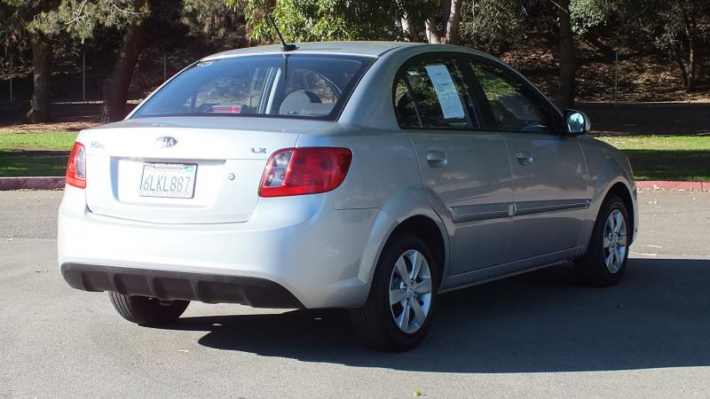 Kia Rio 2011 photo 5