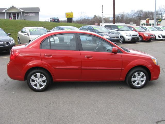 Kia Rio 2011 photo 2