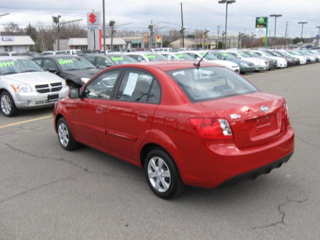 Kia Rio 2011 photo 4