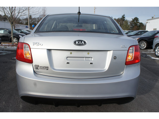 Kia Rio 2011 photo 3