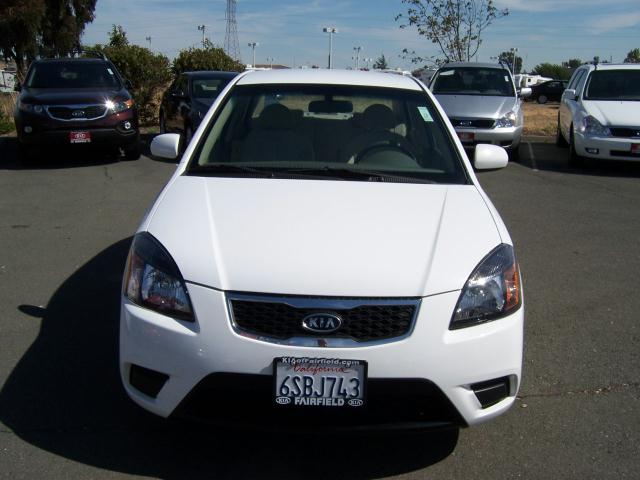 Kia Rio 2011 photo 1