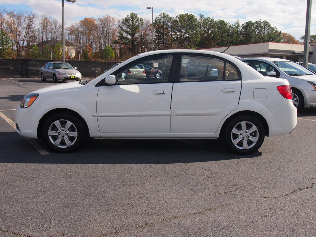 Kia Rio 2011 photo 1