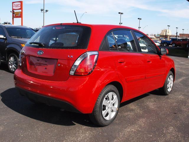 Kia Rio 2011 photo 2