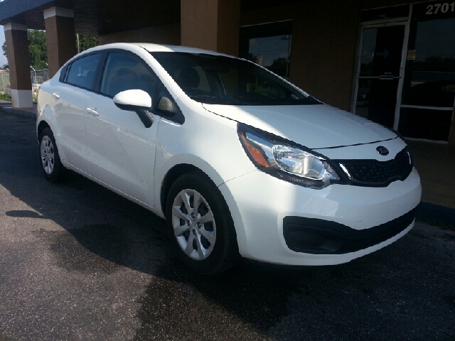 Kia Rio 2013 photo 3