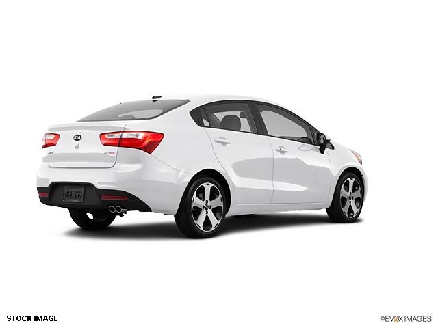 Kia Rio 2013 photo 1