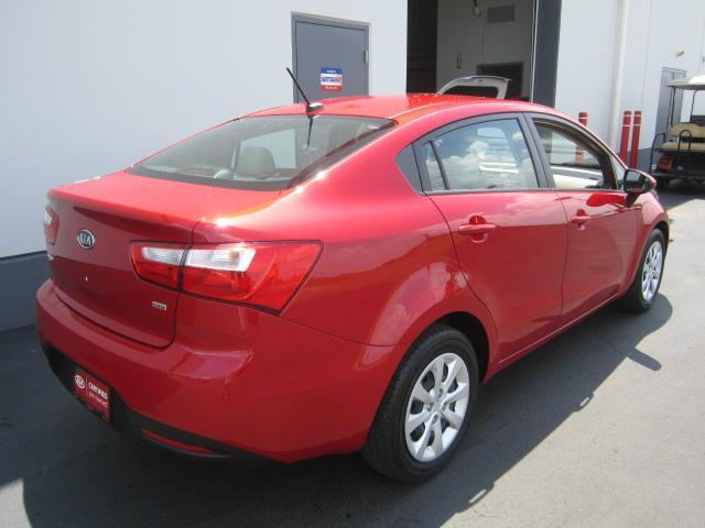 Kia Rio 2013 photo 4