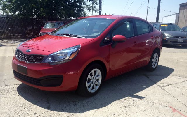 Kia Rio 2013 photo 3