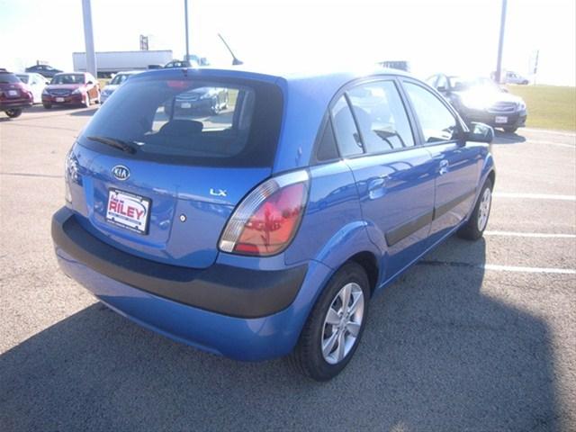 Kia Rio5 2008 photo 3