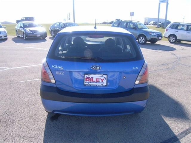 Kia Rio5 2008 photo 4