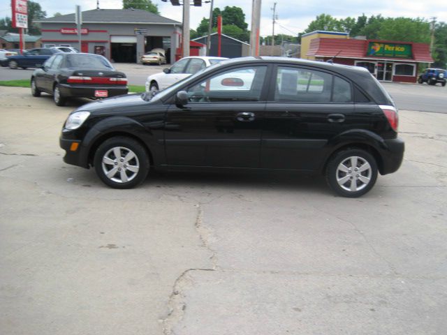 Kia Rio5 2008 photo 24