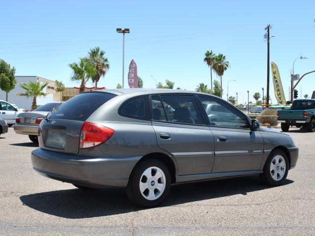 Kia Rio Cinco 2003 photo 3