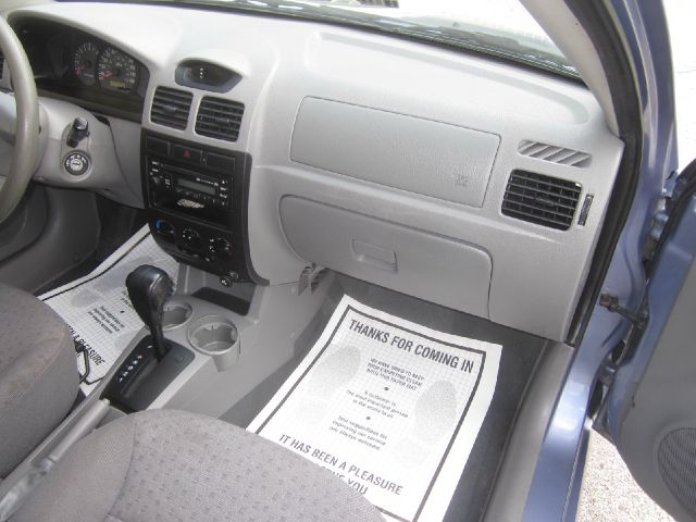 Kia Rio Cinco 2004 photo 9