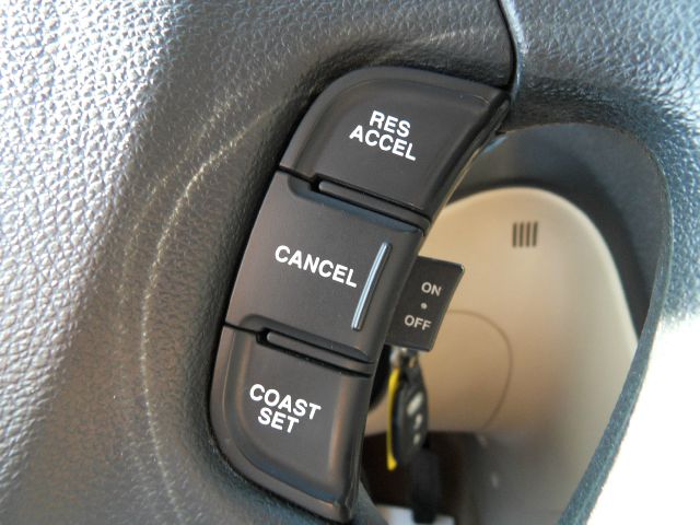 Kia Rondo 2007 photo 8