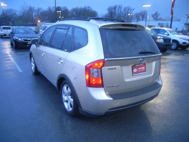 Kia Rondo 2007 photo 5