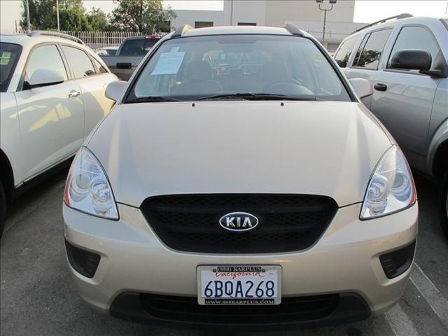 Kia Rondo 2008 photo 1