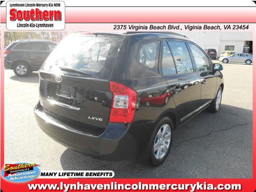 Kia Rondo 2008 photo 3