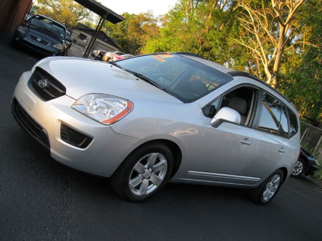 Kia Rondo 2008 photo 10