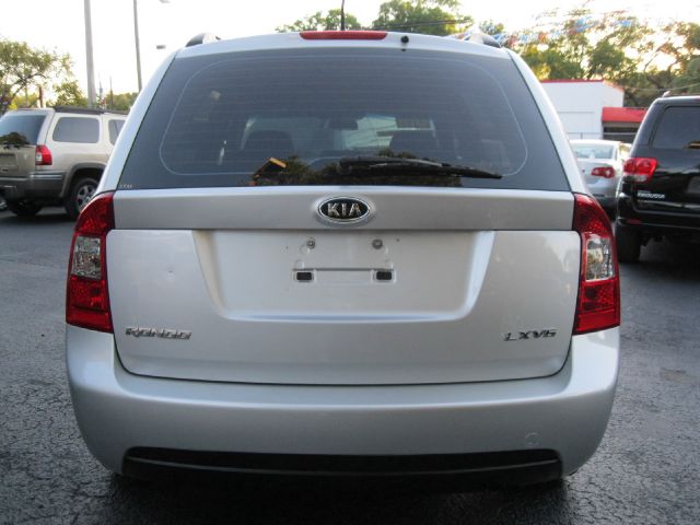 Kia Rondo 2008 photo 7