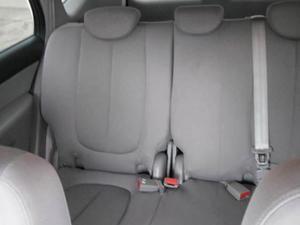 Kia Rondo 2008 photo 5