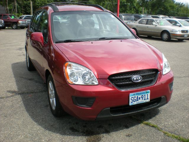 Kia Rondo 2008 photo 1