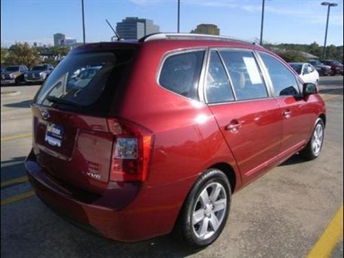 Kia Rondo 2008 photo 1