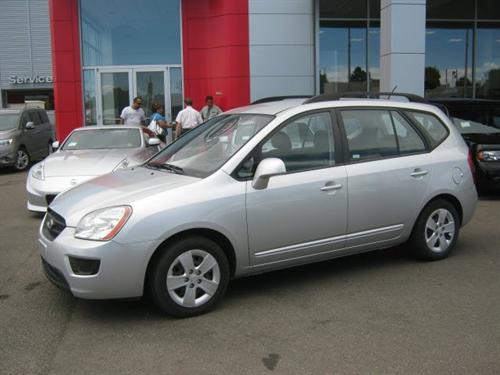 Kia Rondo 2009 photo 4